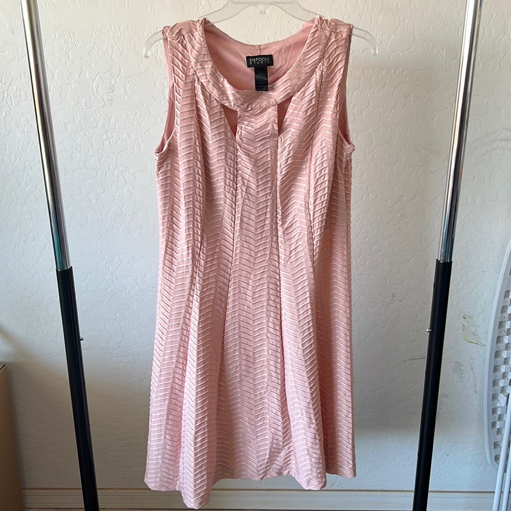 Light Pink Sleeveless MIDI Dress